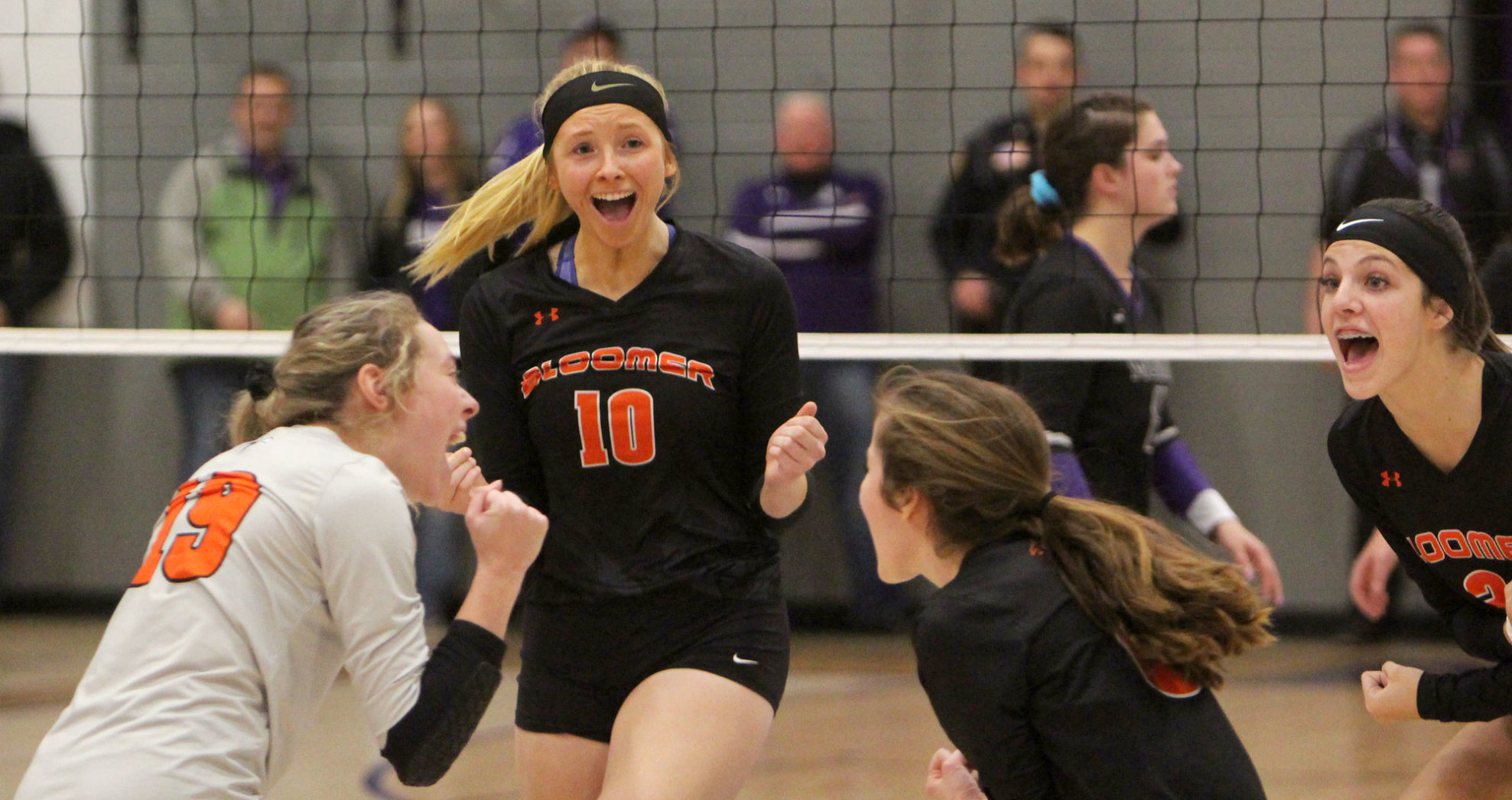 Bloomer volleyball at Mosinee 11-2-19